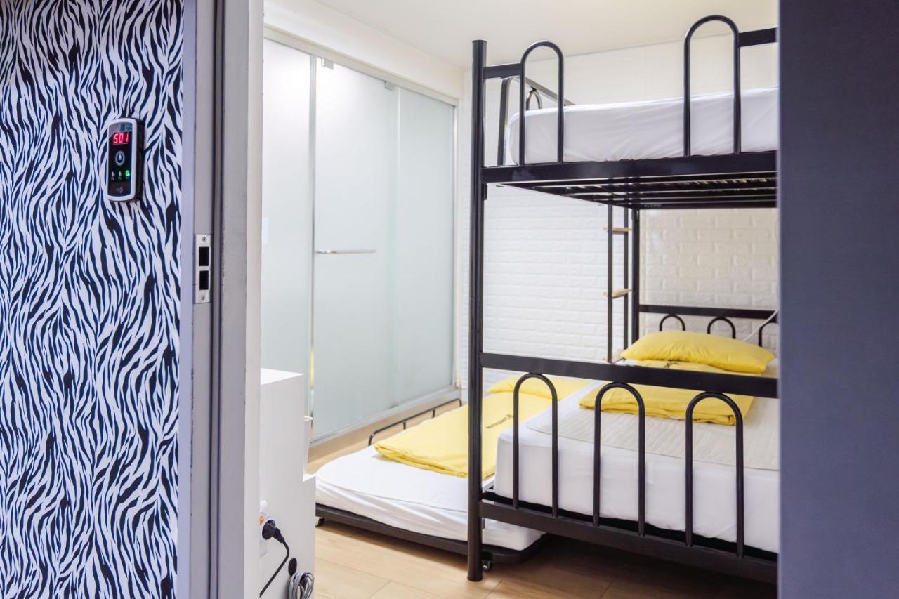 סיאול 24 Guesthouse Dongdaemun Market מראה חיצוני תמונה