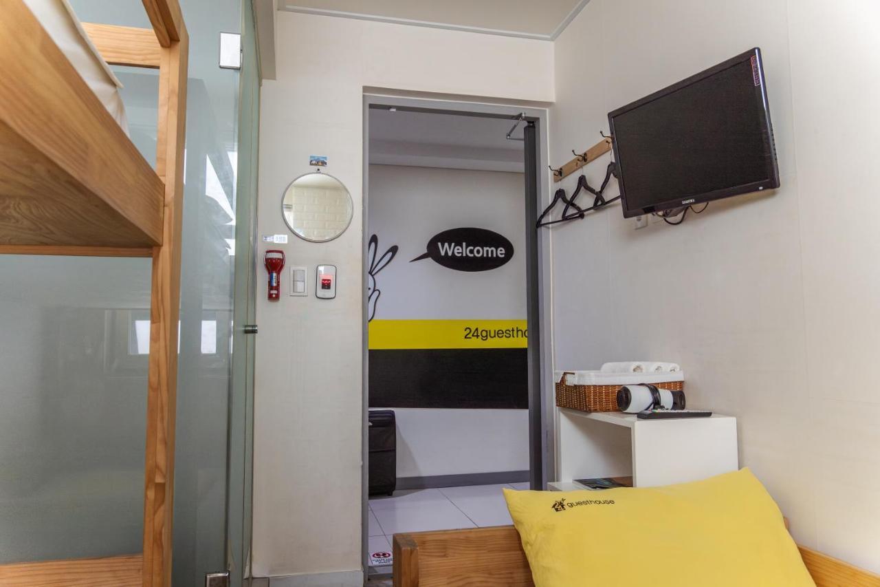 סיאול 24 Guesthouse Dongdaemun Market מראה חיצוני תמונה