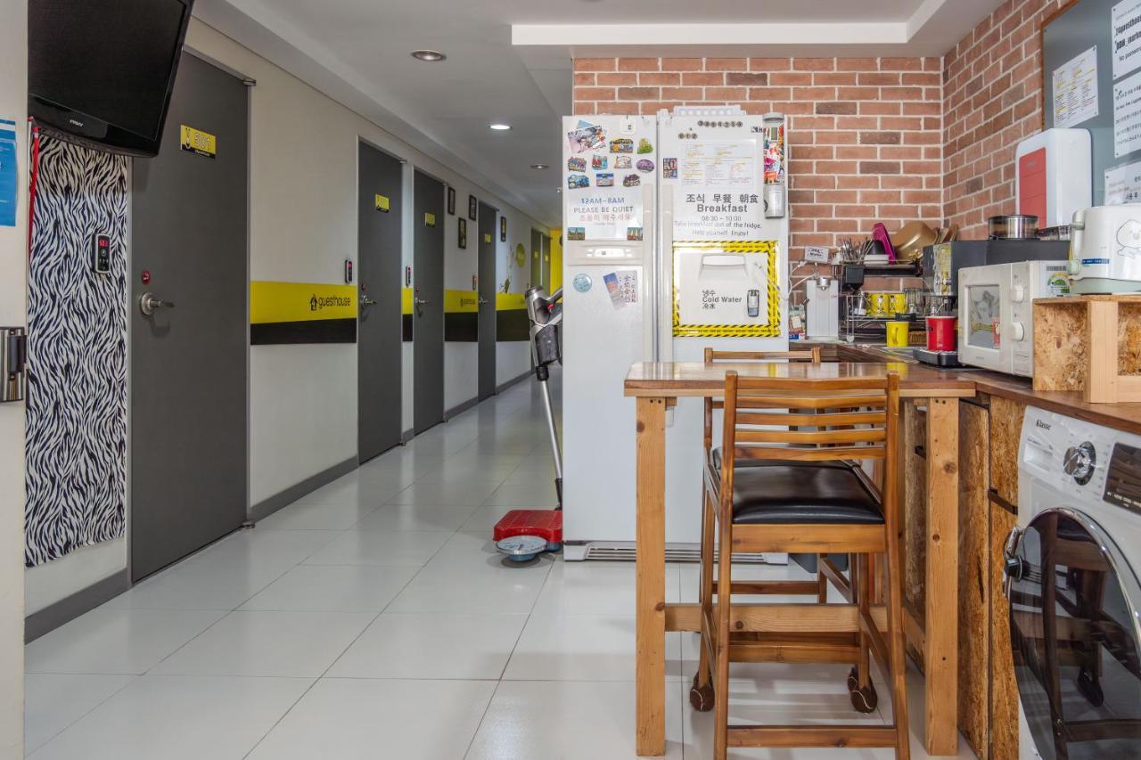 סיאול 24 Guesthouse Dongdaemun Market מראה חיצוני תמונה