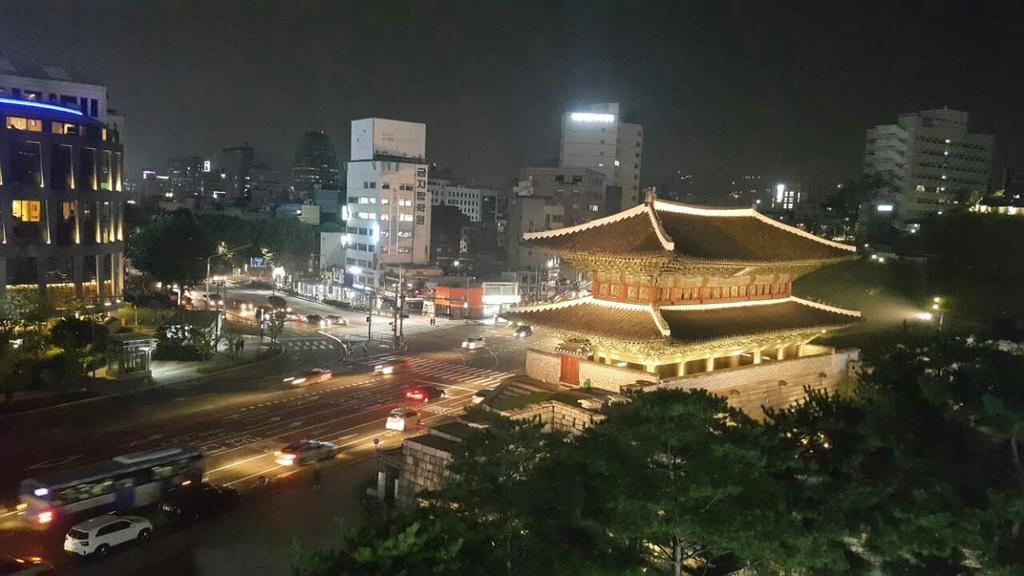 סיאול 24 Guesthouse Dongdaemun Market מראה חיצוני תמונה